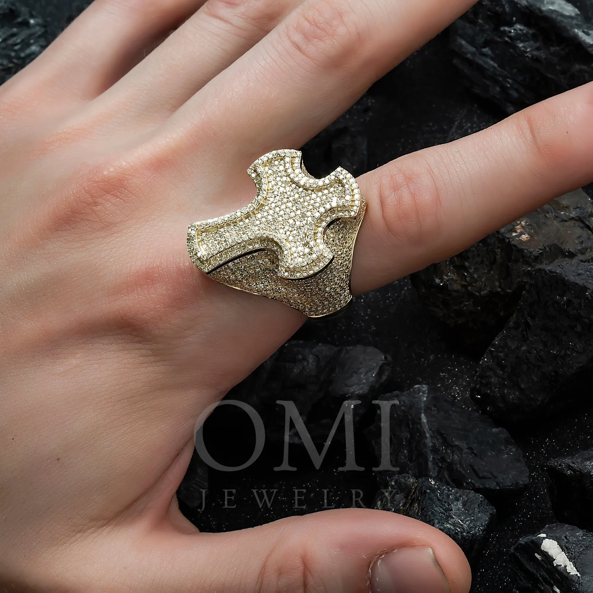 10K GOLD ROUND DIAMOND CROSS STATEMENT RING 3.90 CT