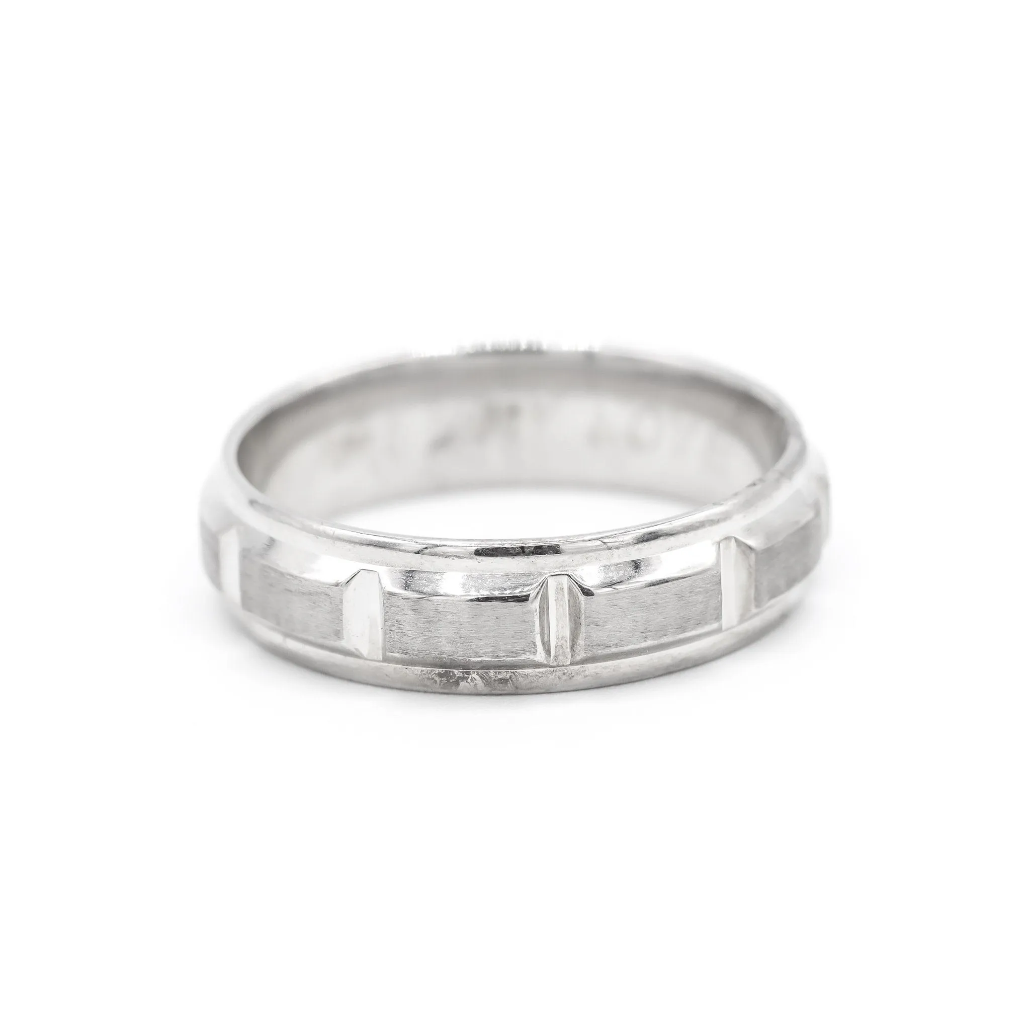 14K White Gold Notched Men's Wedding Band