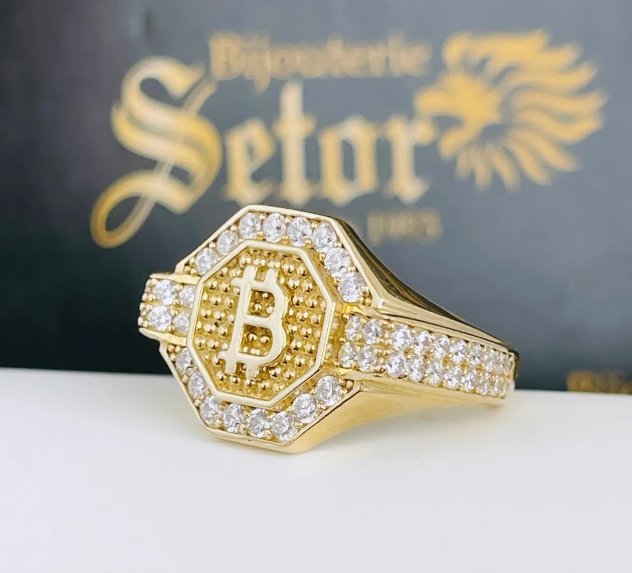 Bitcoin ring