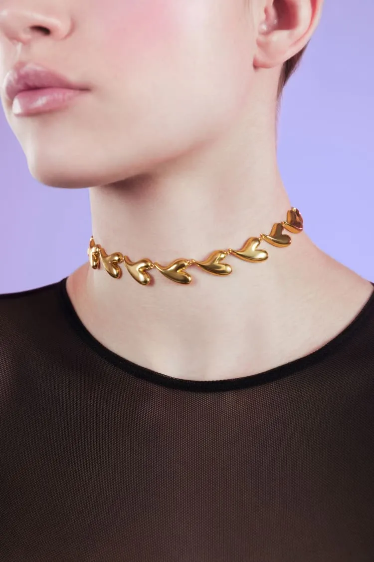 heart choker in gold