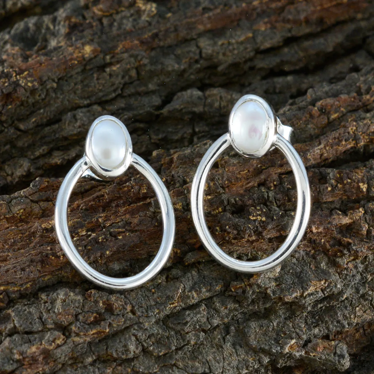 Riyo Attractive 925 Sterling Silver Earring For Lady Pearl Earring Bezel Setting White Earring Stud Earring